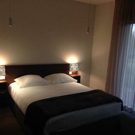 Hotel - Restaurant La Claire Foret Morhange Екстер'єр фото