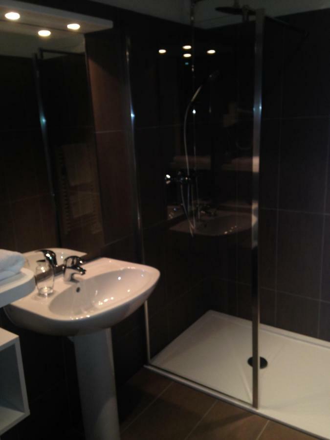 Hotel - Restaurant La Claire Foret Morhange Екстер'єр фото